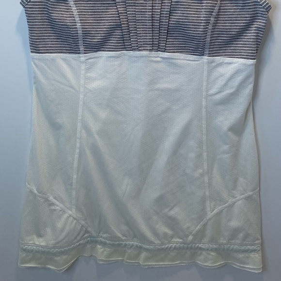 Lululemon Women’s Run Tame Me Tank - Picture 2 of 6